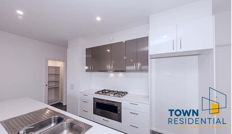 38 Chanter Terrace, COOMBS  ACT  2611