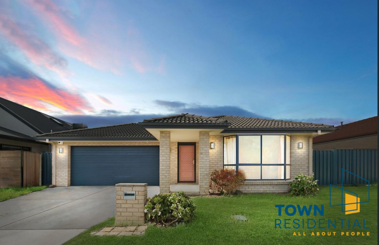 28 Christina Stead Street, FRANKLIN  ACT  2913