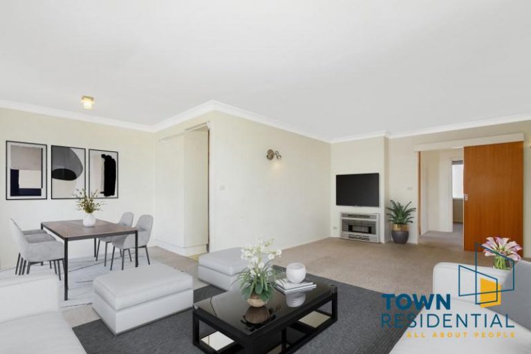 3 Bathurst Place, MACQUARIE  ACT  2614