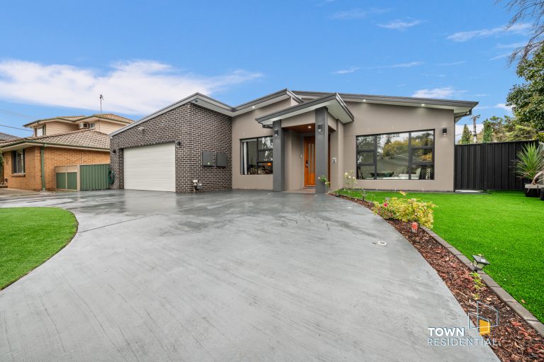 17 Gleeson Place, KAMBAH  ACT  2902
