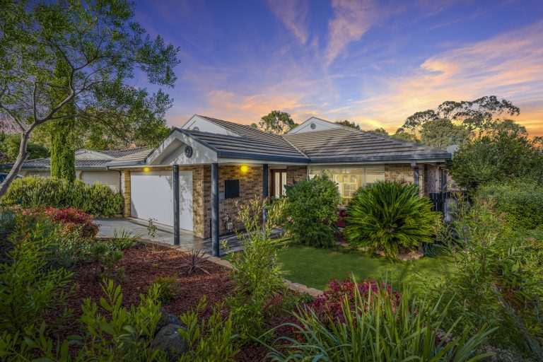 49 Kangaroo Close, NICHOLLS  ACT  2913