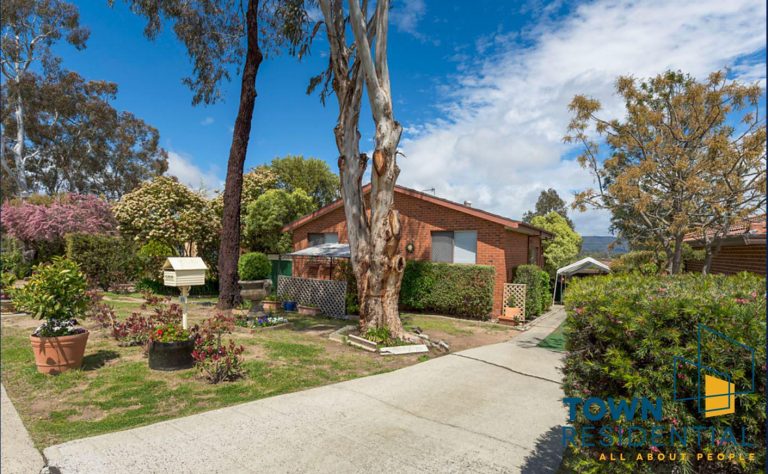 86 Sinclair Street, KAMBAH  ACT  2902