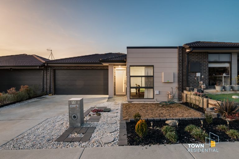 11 Cricket Street, THROSBY  ACT  2914