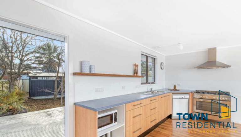 33 Langridge Street, WANNIASSA  ACT  2903
