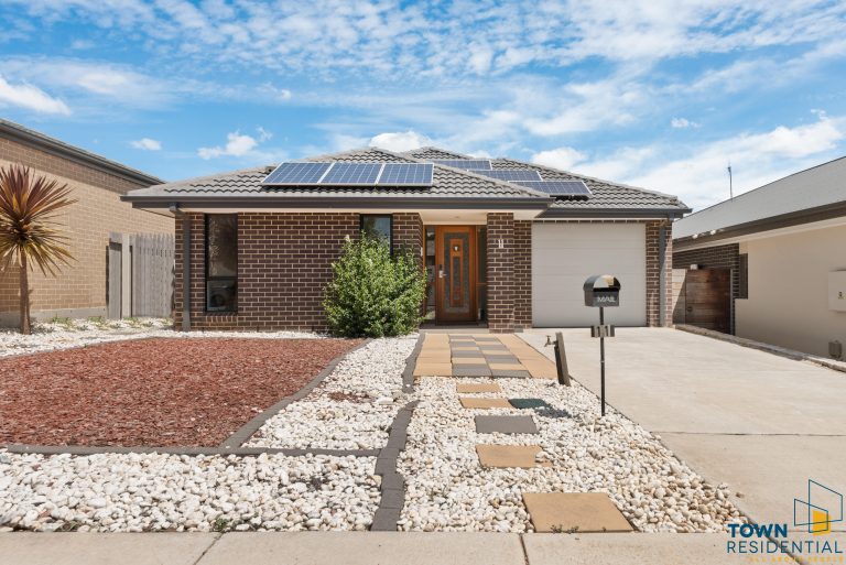 11 Fairydale Street, HARRISON  ACT  2914