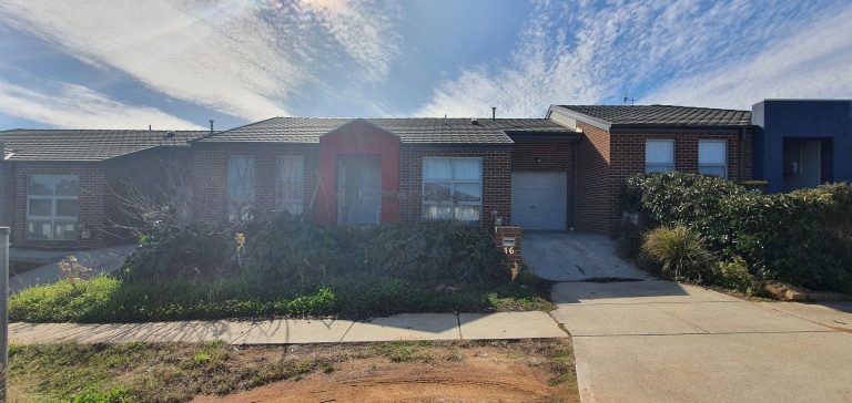 16 Fairydale Street, HARRISON  ACT  2914