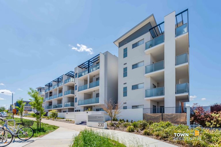 96/230 Flemington Road, HARRISON  ACT  2914