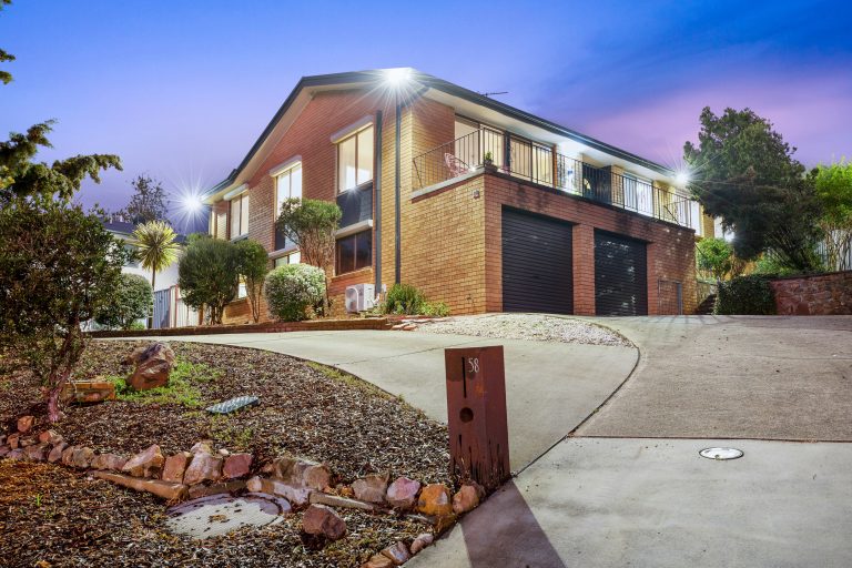 58 Baracchi Crescent, GIRALANG  ACT  2617