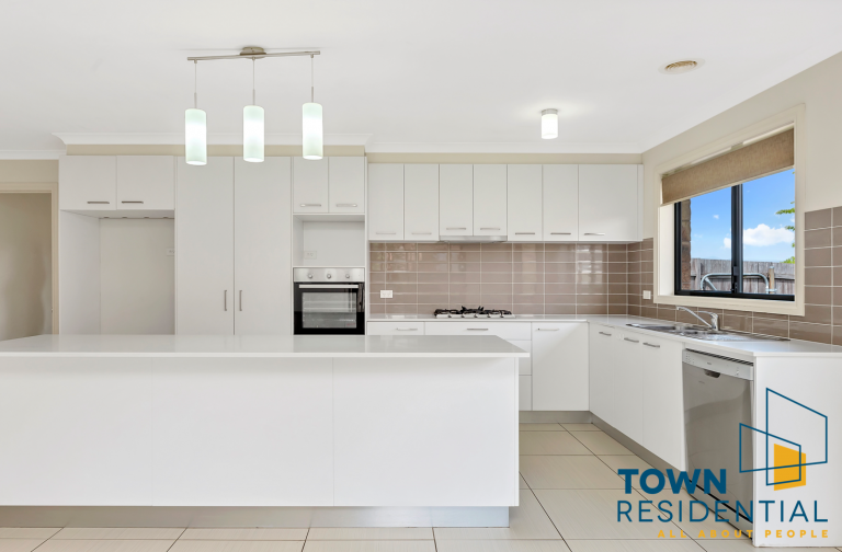57 James Harrison Street, DUNLOP  ACT  2615
