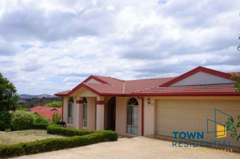 35 Callaway Crescent, GORDON  ACT  2906