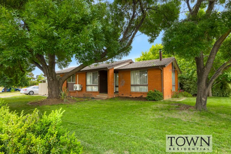 2 Skardon Street, KALEEN  ACT  2617