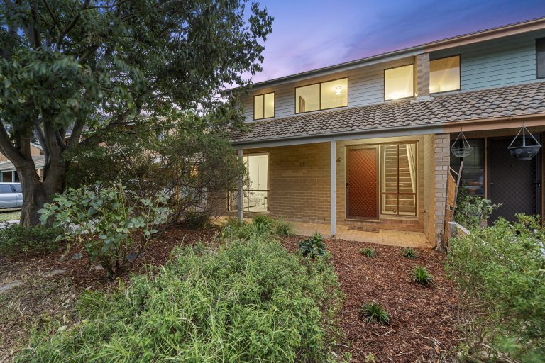 21 Boulton Close, SCULLIN  ACT  2614