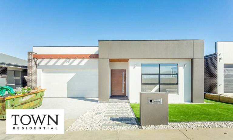 13 Marjorie Matthews Street, TAYLOR  ACT  2913