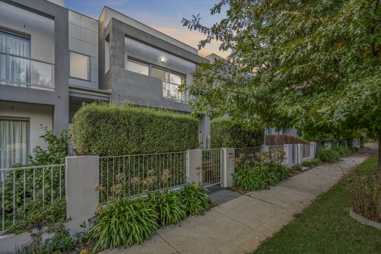 49 Francis Forde Boulevard, FORDE  ACT  2914