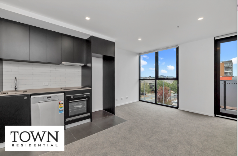 219/90 Swain Street, GUNGAHLIN  ACT  2912