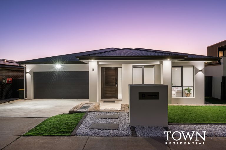 15 Barramundi Street, THROSBY  ACT  2914