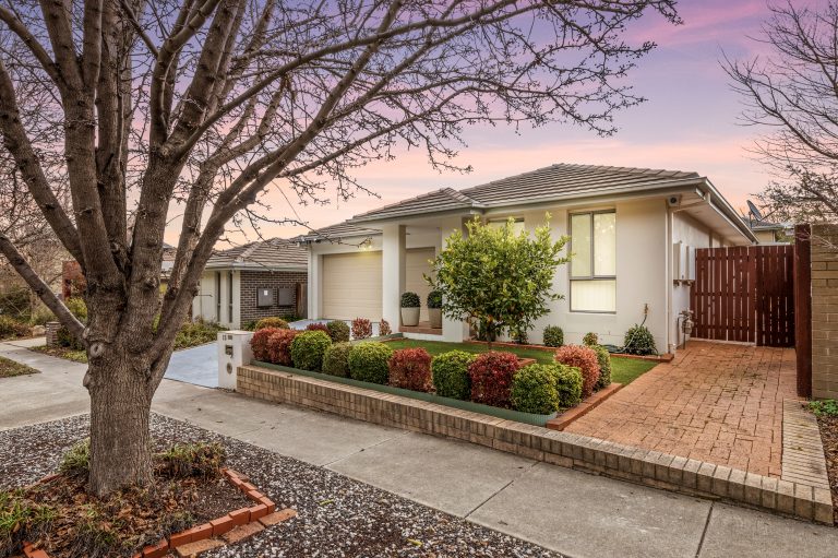15 Liz O’Neill Street, CASEY  ACT  2913