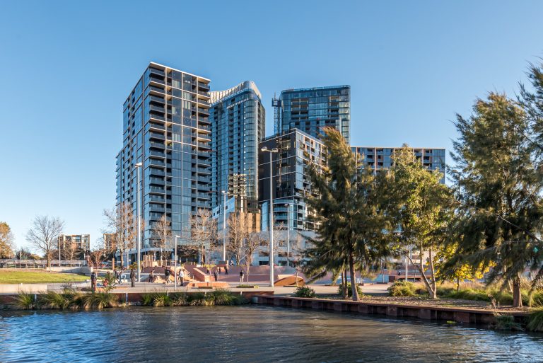 712/3 Grazier Lane, BELCONNEN  ACT  2617