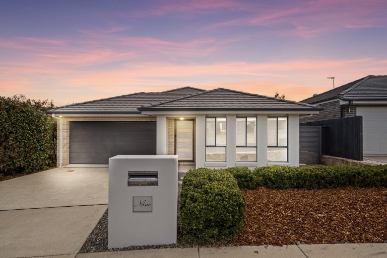 9 Mumshirl Street, BONNER  ACT  2914