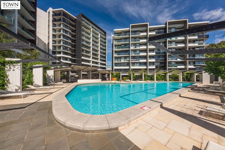 148/7 Irving Street, PHILLIP  ACT  2606