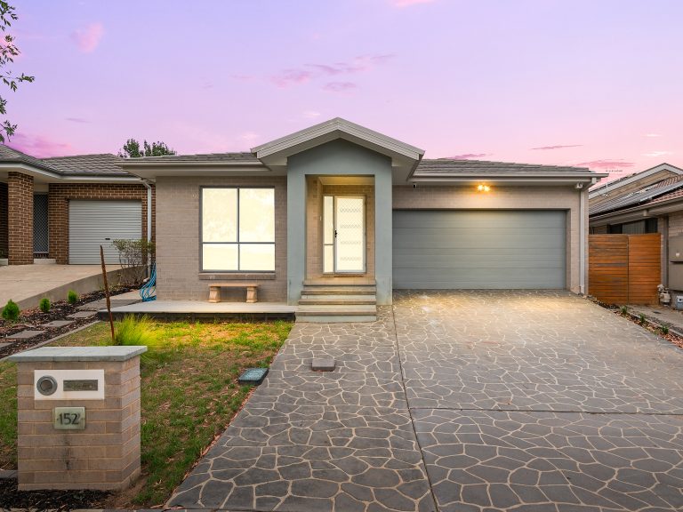 152 Roden Cutler Drive, BONNER  ACT  2914