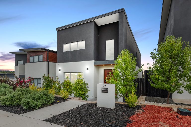92 Ada Norris Avenue, DENMAN PROSPECT  ACT  2611