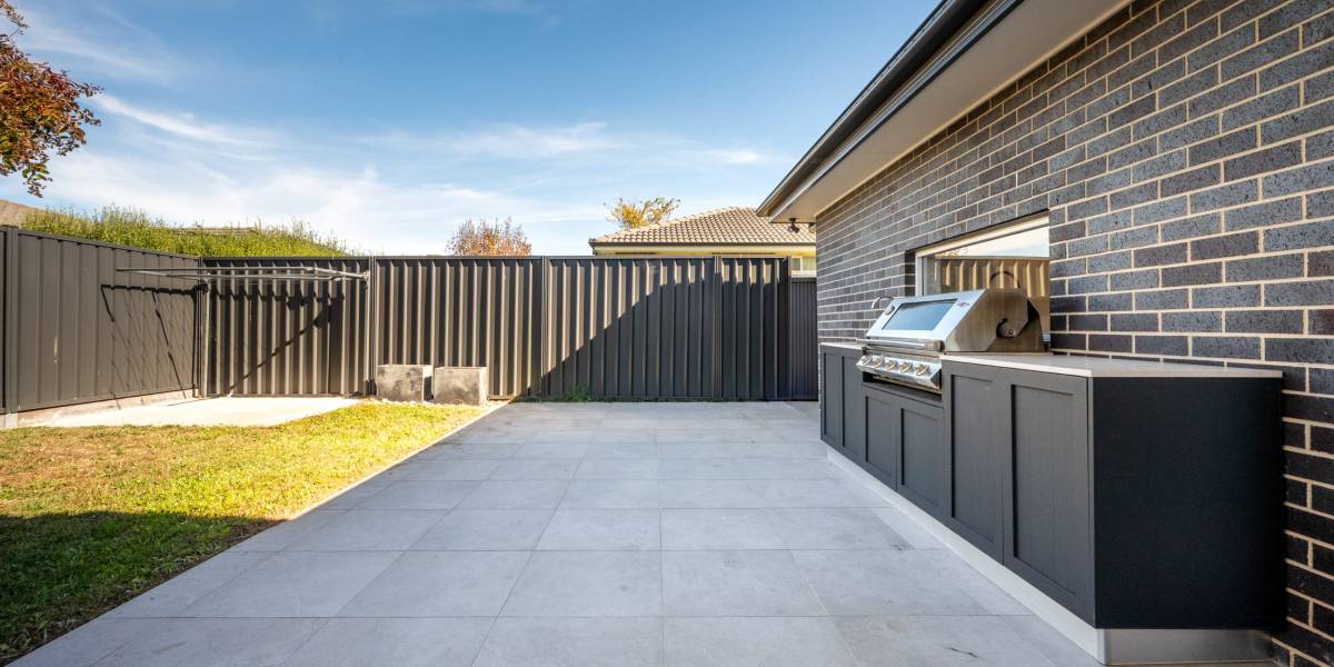 30 Janine Haines Terrace, COOMBS, ACT 2611 AUS