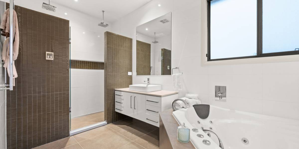 26 Jeanne Young Circuit, MCKELLAR, ACT 2617 AUS