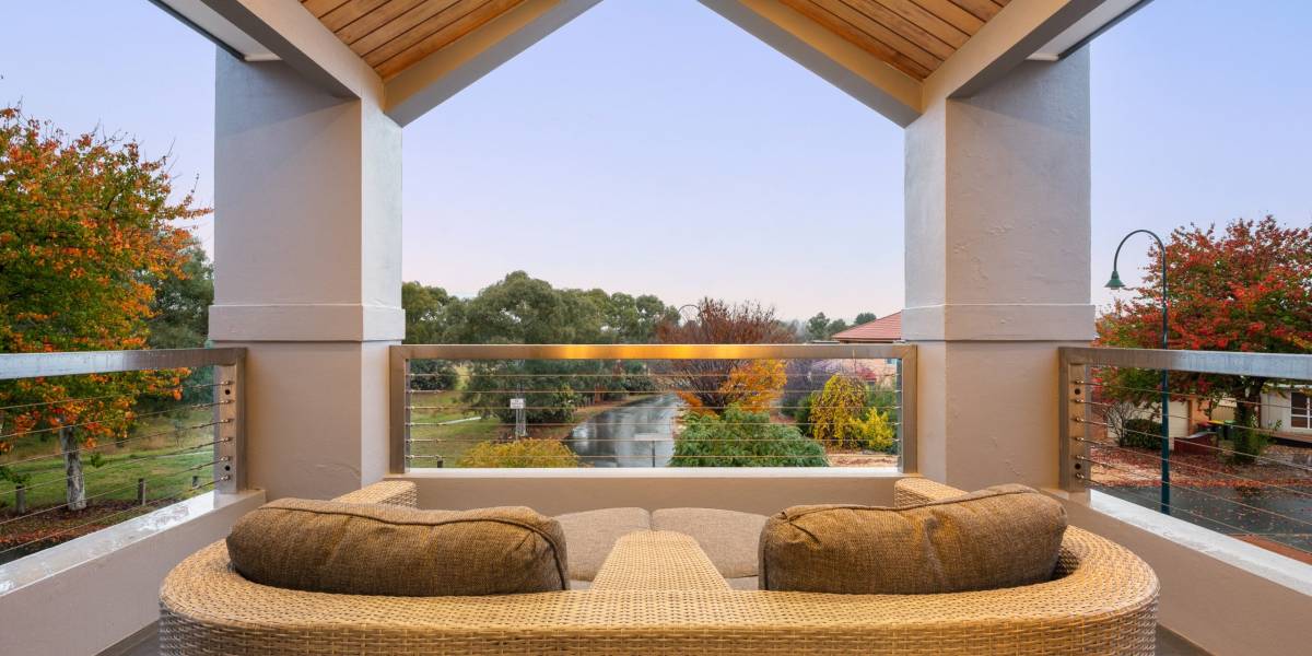 26 Jeanne Young Circuit, MCKELLAR, ACT 2617 AUS