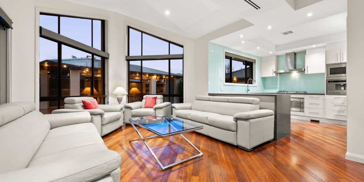 26 Jeanne Young Circuit, MCKELLAR, ACT 2617 AUS