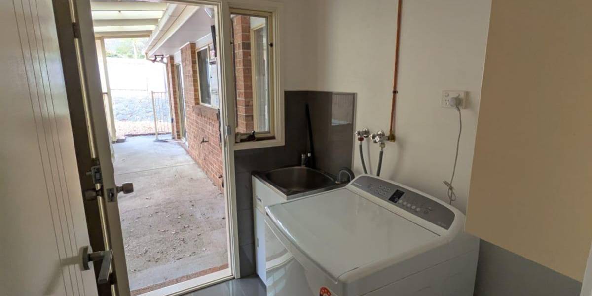 10 Ringrose Crescent, ISAACS, ACT 2607 AUS