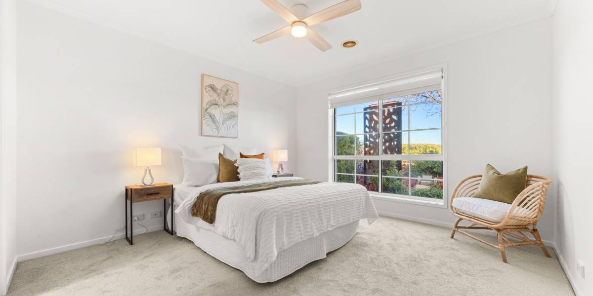 33 Delma View, GUNGAHLIN, ACT 2912 AUS