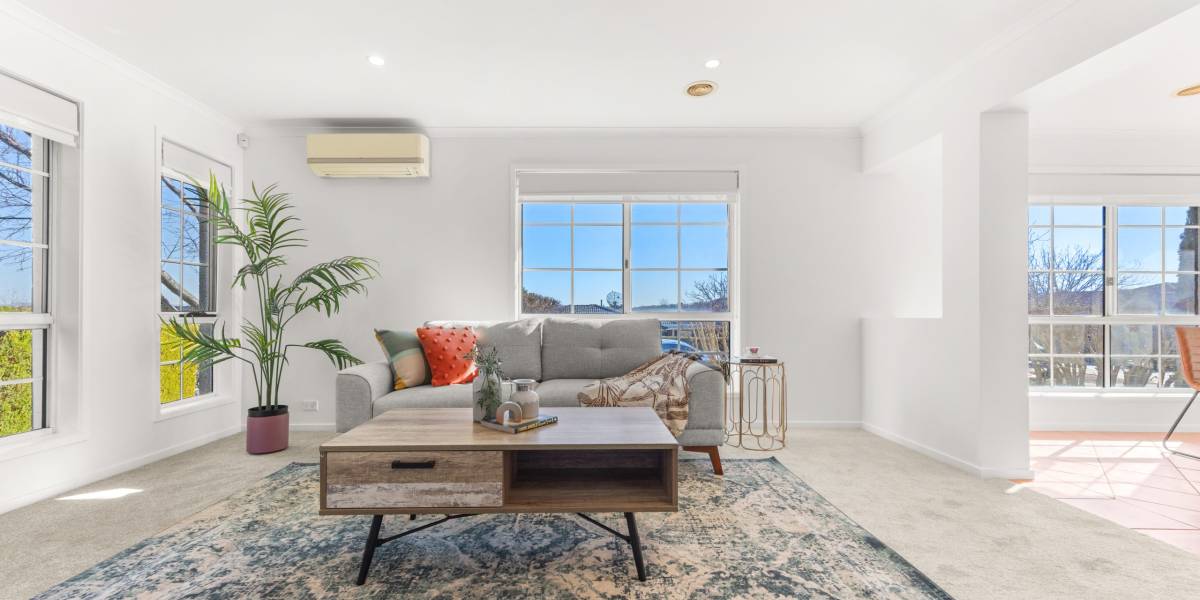 33 Delma View, GUNGAHLIN, ACT 2912 AUS
