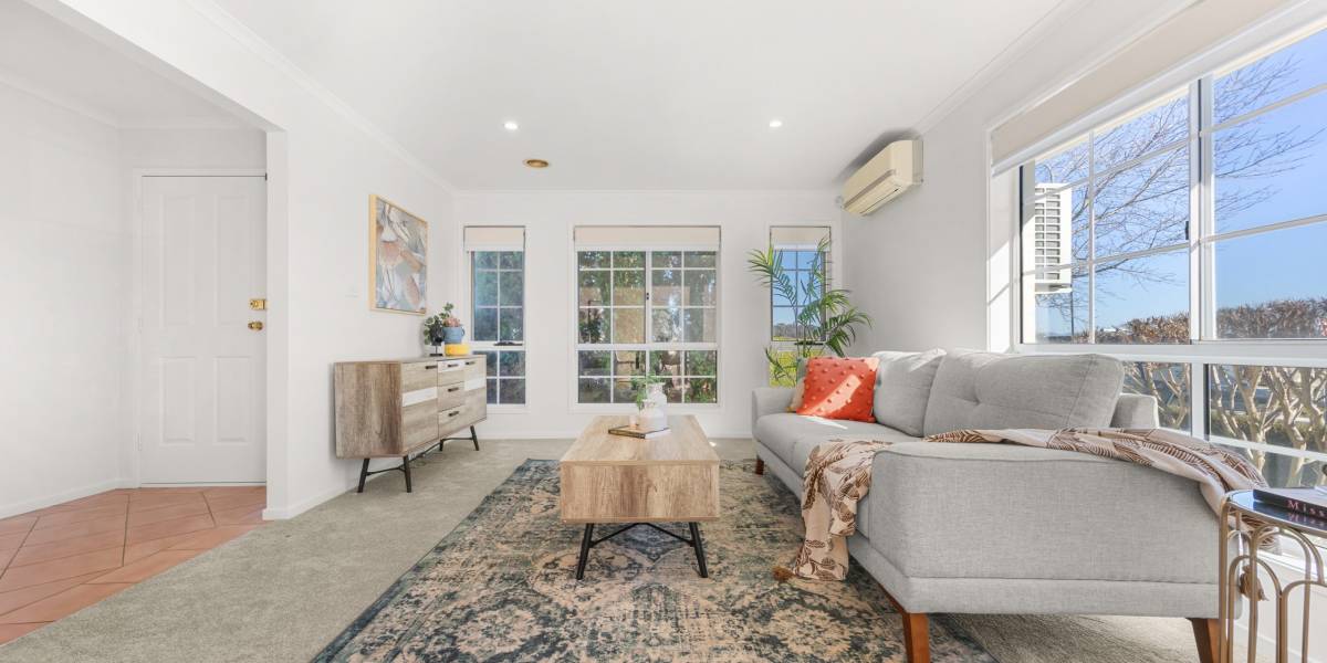 33 Delma View, GUNGAHLIN, ACT 2912 AUS
