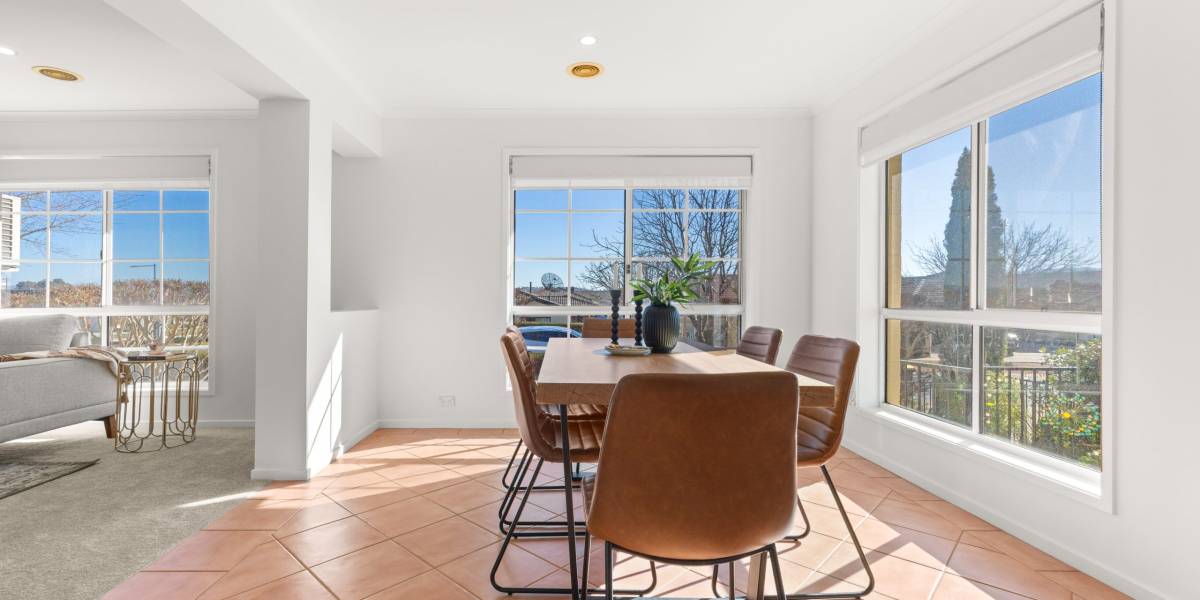 33 Delma View, GUNGAHLIN, ACT 2912 AUS