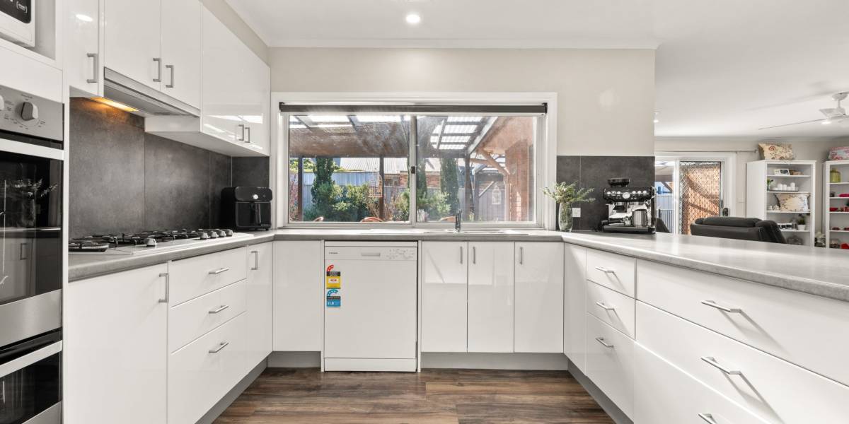 11 Bimberi Crescent, PALMERSTON, ACT 2913 AUS