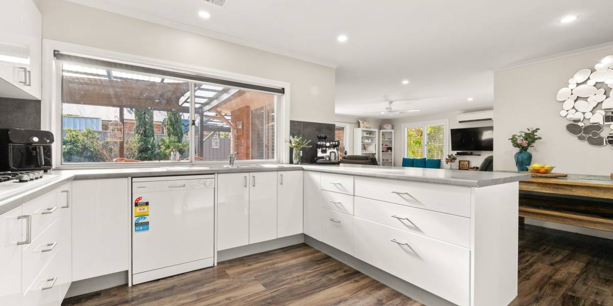 11 Bimberi Crescent, PALMERSTON, ACT 2913 AUS