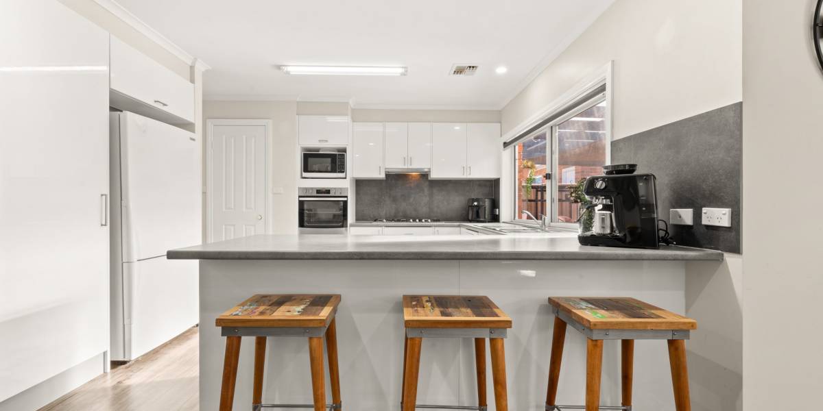 11 Bimberi Crescent, PALMERSTON, ACT 2913 AUS