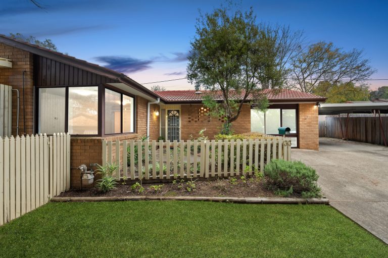 33 Catchpole Street, MACQUARIE  ACT  2614