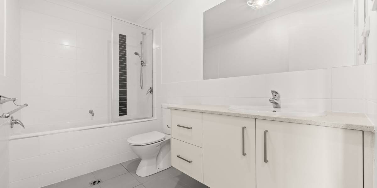 2/33 Ronald Walker Street, CASEY, ACT 2913 AUS