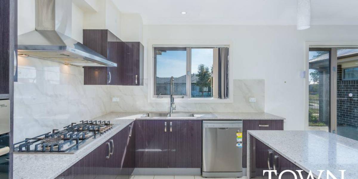 1 Mcgowan Crescent, GOOGONG, NSW 2620 AUS
