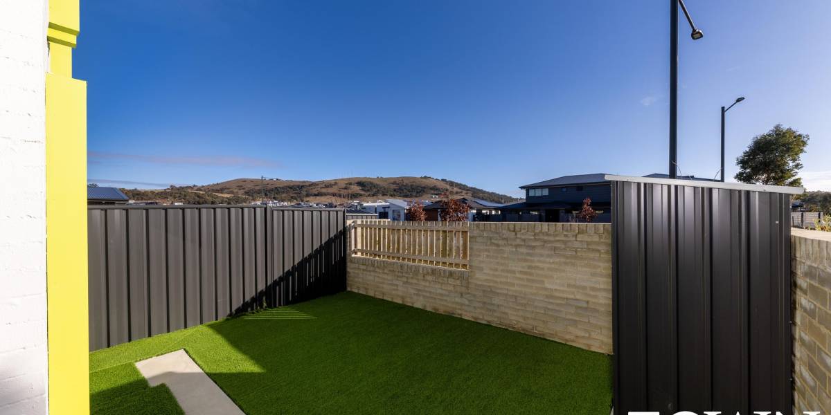 1A Robin Boyd Crescent, TAYLOR, ACT 2913 AUS