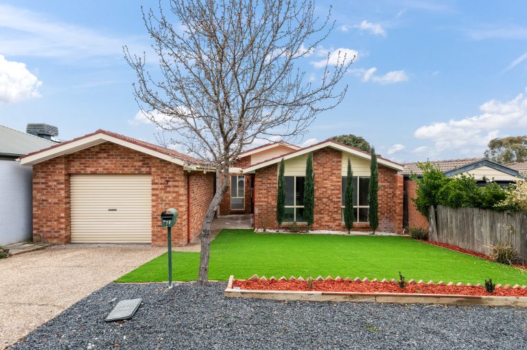 7 Deumonga Court, NGUNNAWAL  ACT  2913