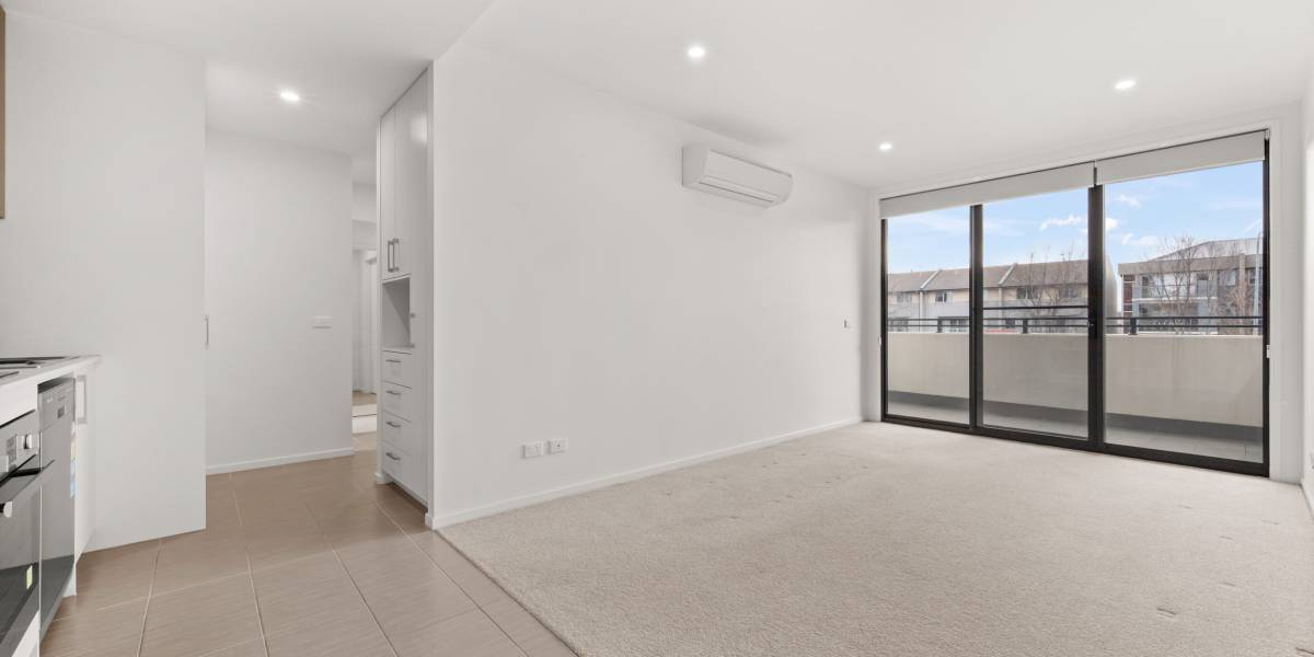 2/2 Hinder Street, GUNGAHLIN, ACT 2912 AUS