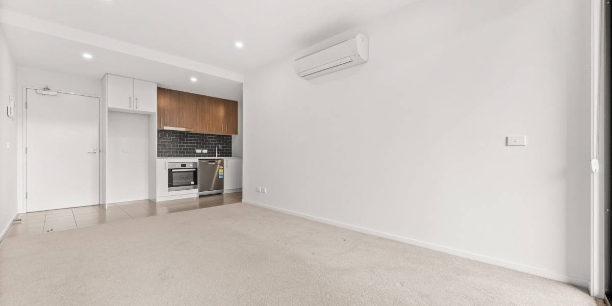 2/2 Hinder Street, GUNGAHLIN, ACT 2912 AUS