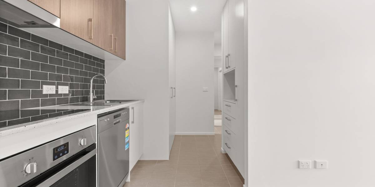 2/2 Hinder Street, GUNGAHLIN, ACT 2912 AUS