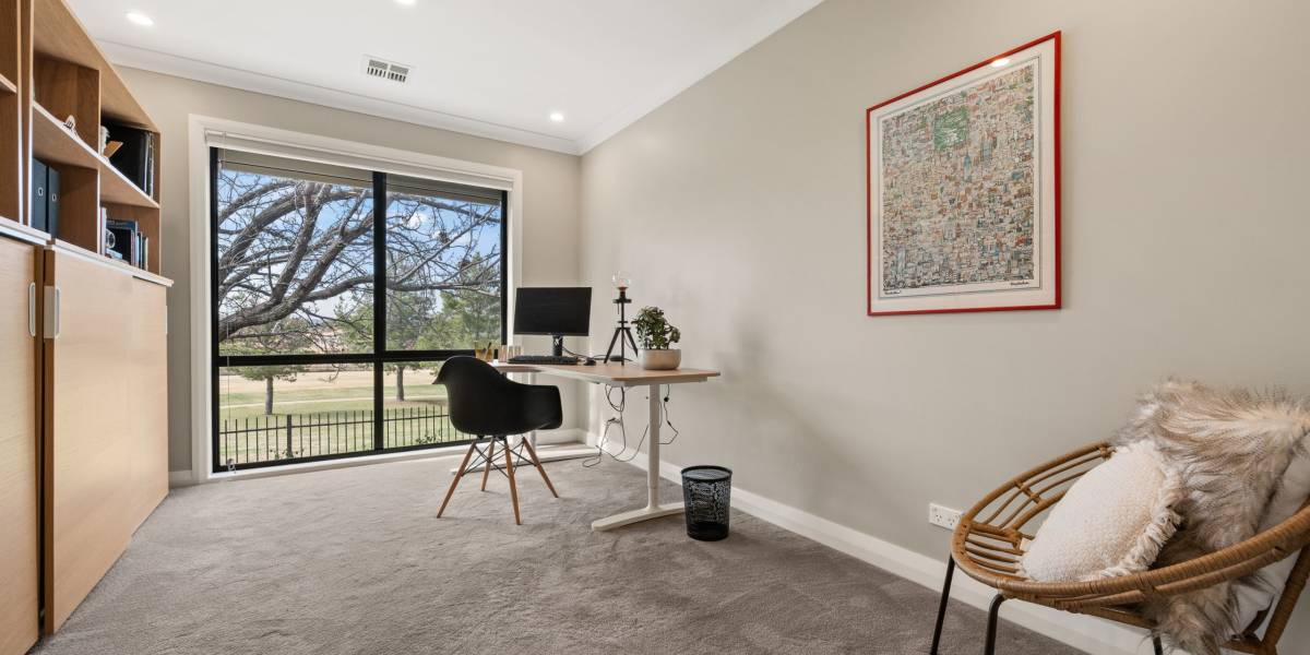 2 Viner Place, NICHOLLS, ACT 2913 AUS