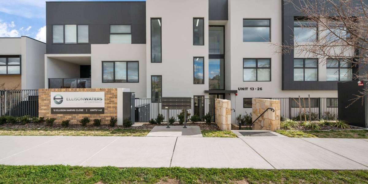 16/12 Ellison Harvie Close, GREENWAY, ACT 2900 AUS