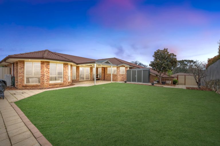 154 Temperley Street, NICHOLLS  ACT  2913