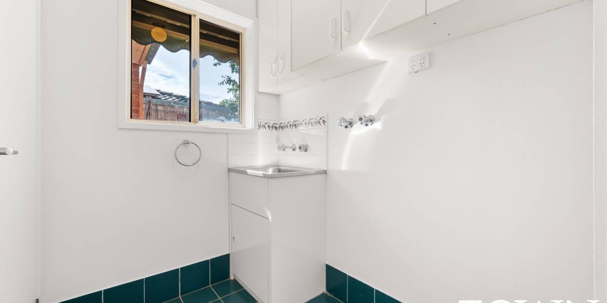 2 Slight Place, HOLT, ACT 2615 AUS